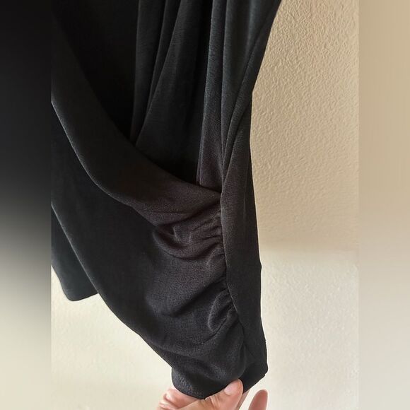 Anthropologie Black V Neck Draped Cross Front Slinky Tank Blouse Size M - Picture 3 of 7